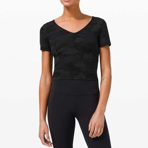 NWT Lululemon Nulu Yoga Cropped Short Sleeve Slim